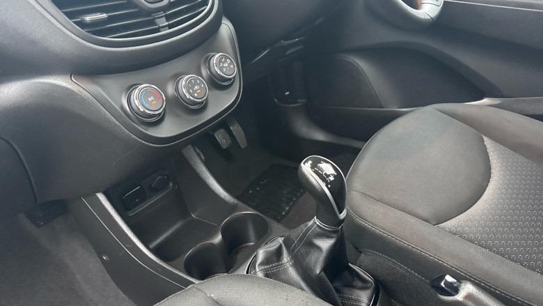 Vauxhall Viva 1.0 SE 5dr [A/C] Petrol Hatchback